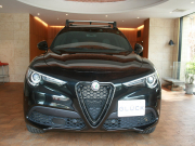 アルファロメオ ステルヴィオ 中古車