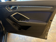 アウディ Q3 中古車