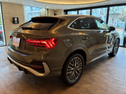 アウディ Q3 中古車