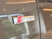 アウディ Q3 中古車