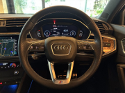 アウディ Q3 中古車