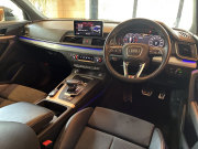 アウディ Q5 中古車
