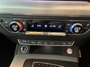 アウディ Q5 中古車