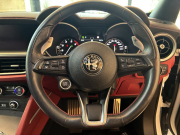 アルファロメオ ステルヴィオ 中古車