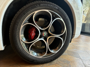 アルファロメオ ステルヴィオ 中古車