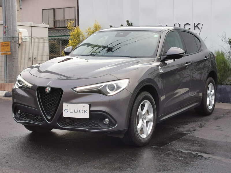 アルファロメオ ステルヴィオ 中古車