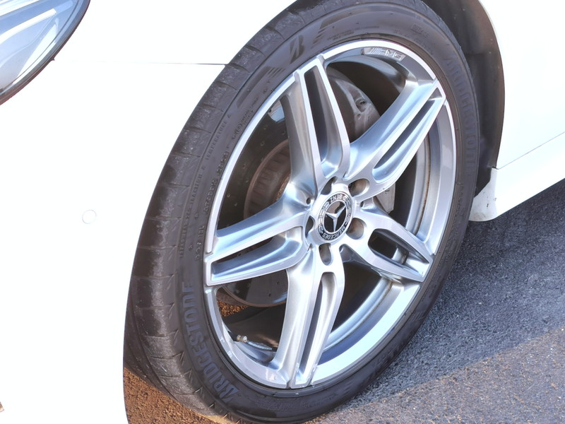 メルセデスベンツ Eクラス 中古車