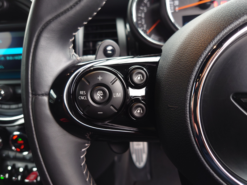 MINI(ミニ) ミニ 中古車