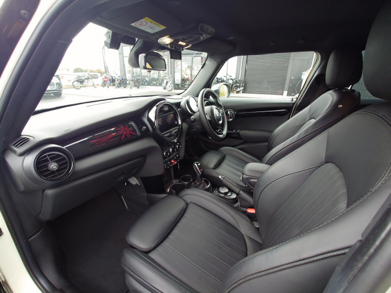 MINI(ミニ) ミニ 中古車