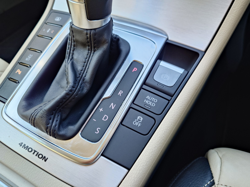 フォルクスワーゲン パサートCC 中古車