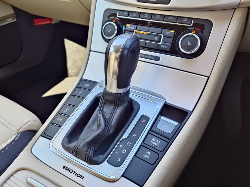 フォルクスワーゲン パサートCC 中古車