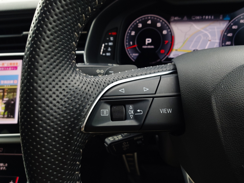 アウディ Q7 中古車