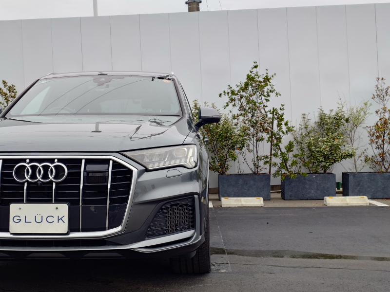 アウディ Q7 中古車