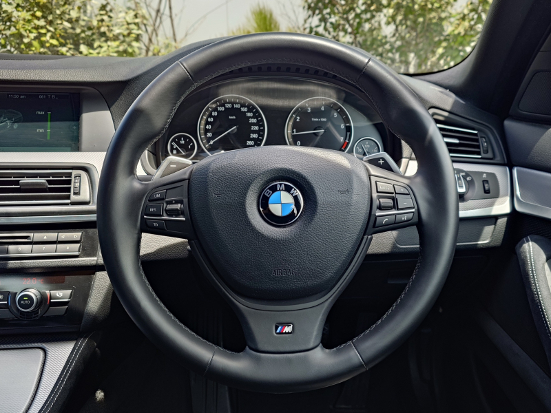 BMW 5シリーズ 中古車