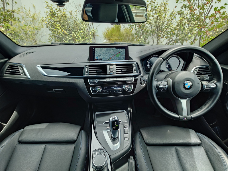 BMW 1シリーズ 中古車