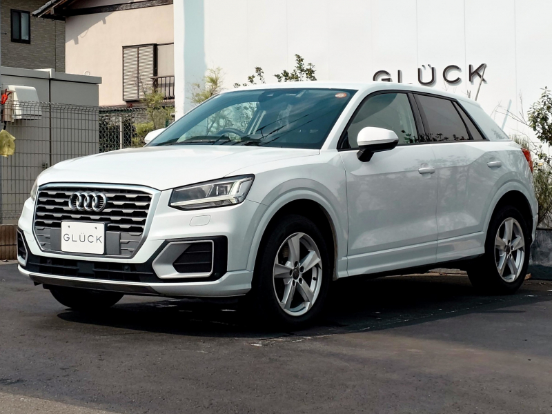 アウディ Q2 中古車