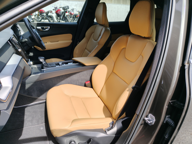 ボルボ XC60 中古車