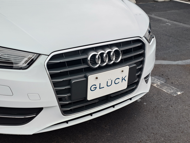 アウディ A3スポーツバック 中古車