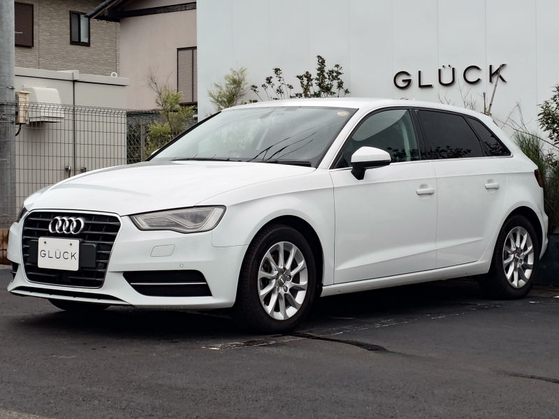 アウディ A3スポーツバック 中古車