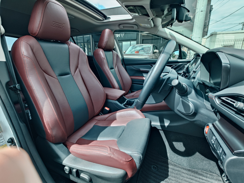 スバル レヴォーグ 中古車