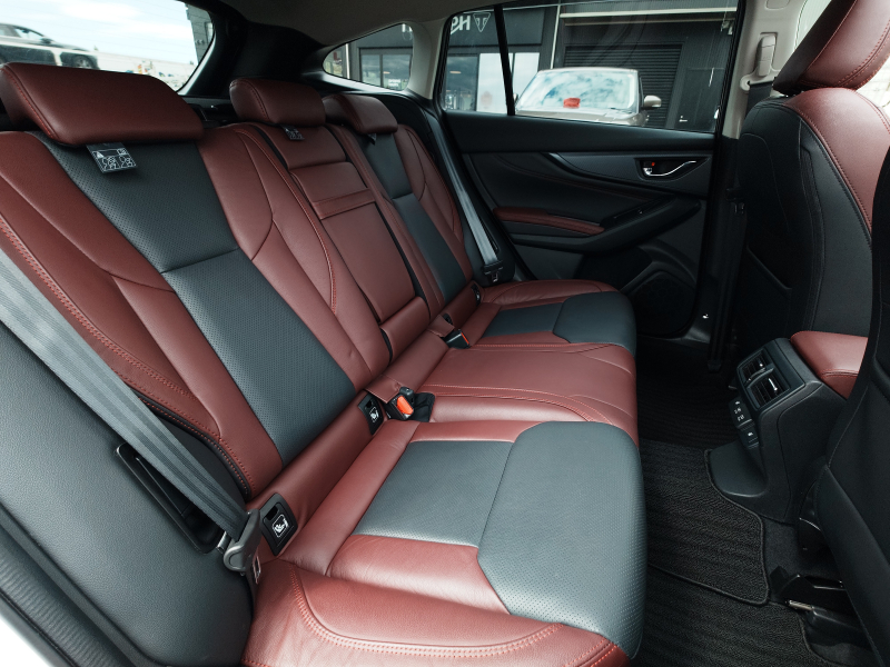 スバル レヴォーグ 中古車