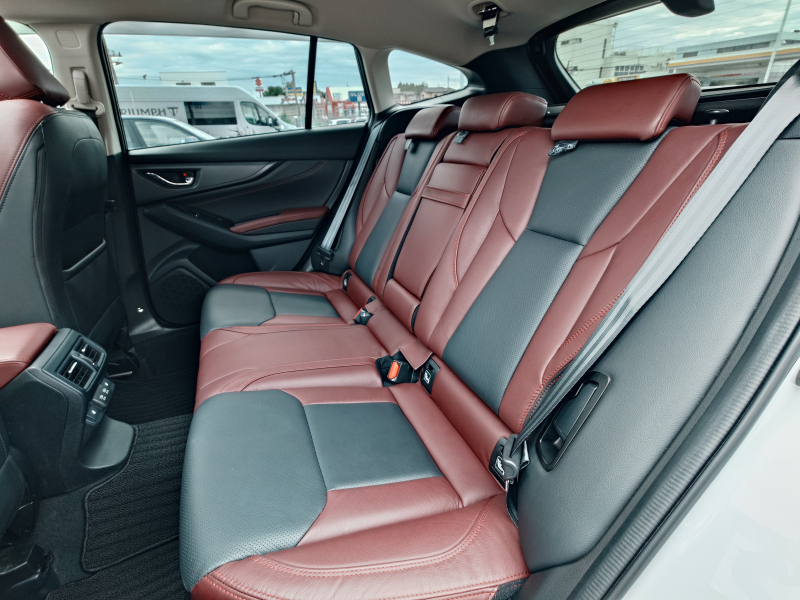 スバル レヴォーグ 中古車