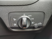 アウディ Q2 中古車