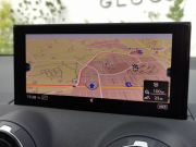 アウディ Q2 中古車