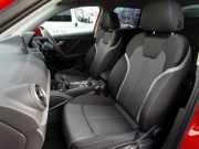 アウディ Q2 中古車