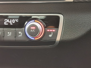 アウディ Q2 中古車