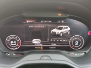 アウディ Q2 中古車