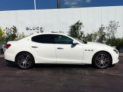 マセラティ ギブリ 中古車