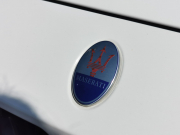 マセラティ ギブリ 中古車