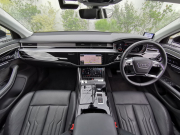 アウディ A8 中古車