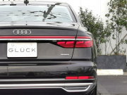 アウディ A8 中古車