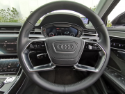 アウディ A8 中古車