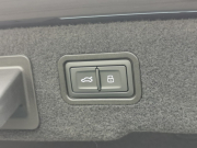 アウディ A8 中古車