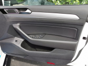 フォルクスワーゲン アルテオン 中古車