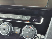 フォルクスワーゲン アルテオン 中古車