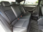 フォルクスワーゲン アルテオン 中古車