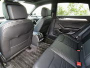 フォルクスワーゲン アルテオン 中古車