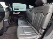 アウディ Q7 中古車