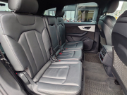 アウディ Q7 中古車