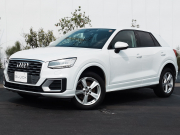 アウディ Q2 中古車