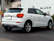 アウディ Q2 中古車