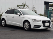 アウディ A3スポーツバック 中古車