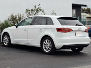 アウディ A3スポーツバック 中古車