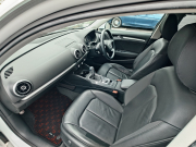 アウディ A3スポーツバック 中古車