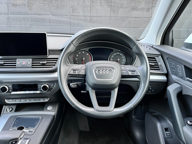 アウディ Q5 中古車
