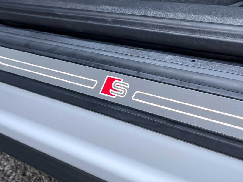 アウディ Q5 中古車